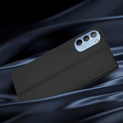Case for Motorola Moto G31 / G41, Techsuit, Magskin Book, Black